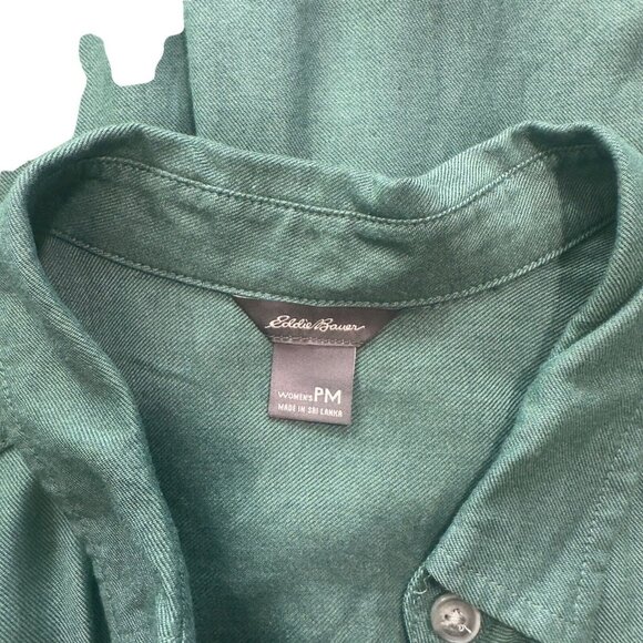 Eddie Bauer Women Petite PM Button Up Shirt Top Green Shaped Fit Business Casual - Picture 11 of 11